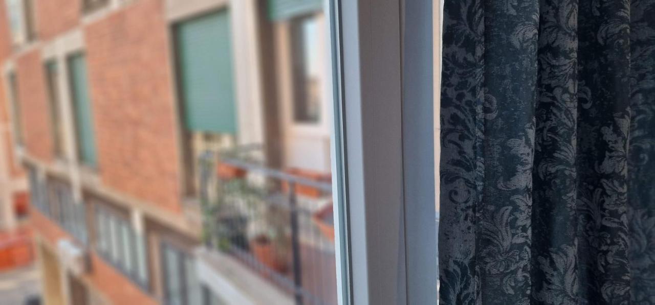 Central City Rooms M09 Apartment Bologna Ngoại thất bức ảnh